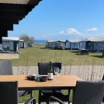 캠프장 Hygge 3*
